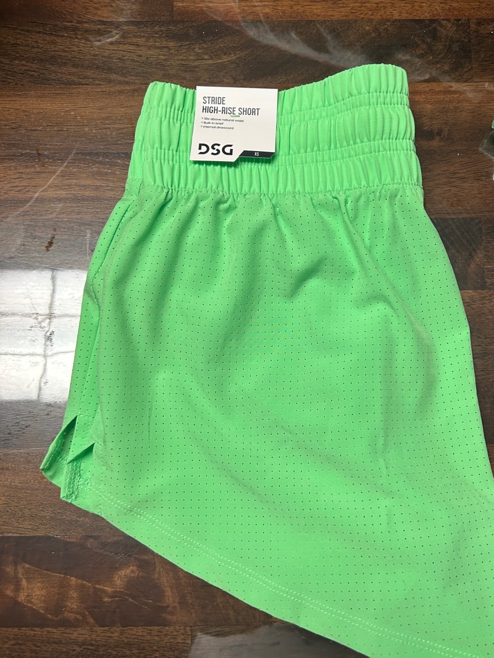 DSG Stride High-Rise Women’s BNWT Shorts in Bright Green XS